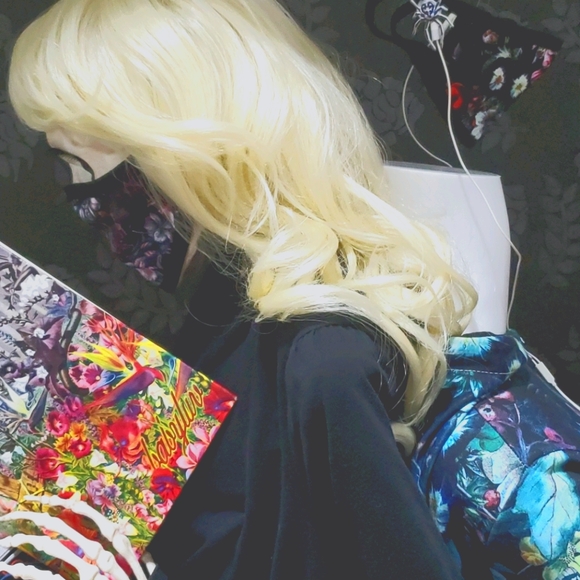 Face Masks - Picture 1 of 6